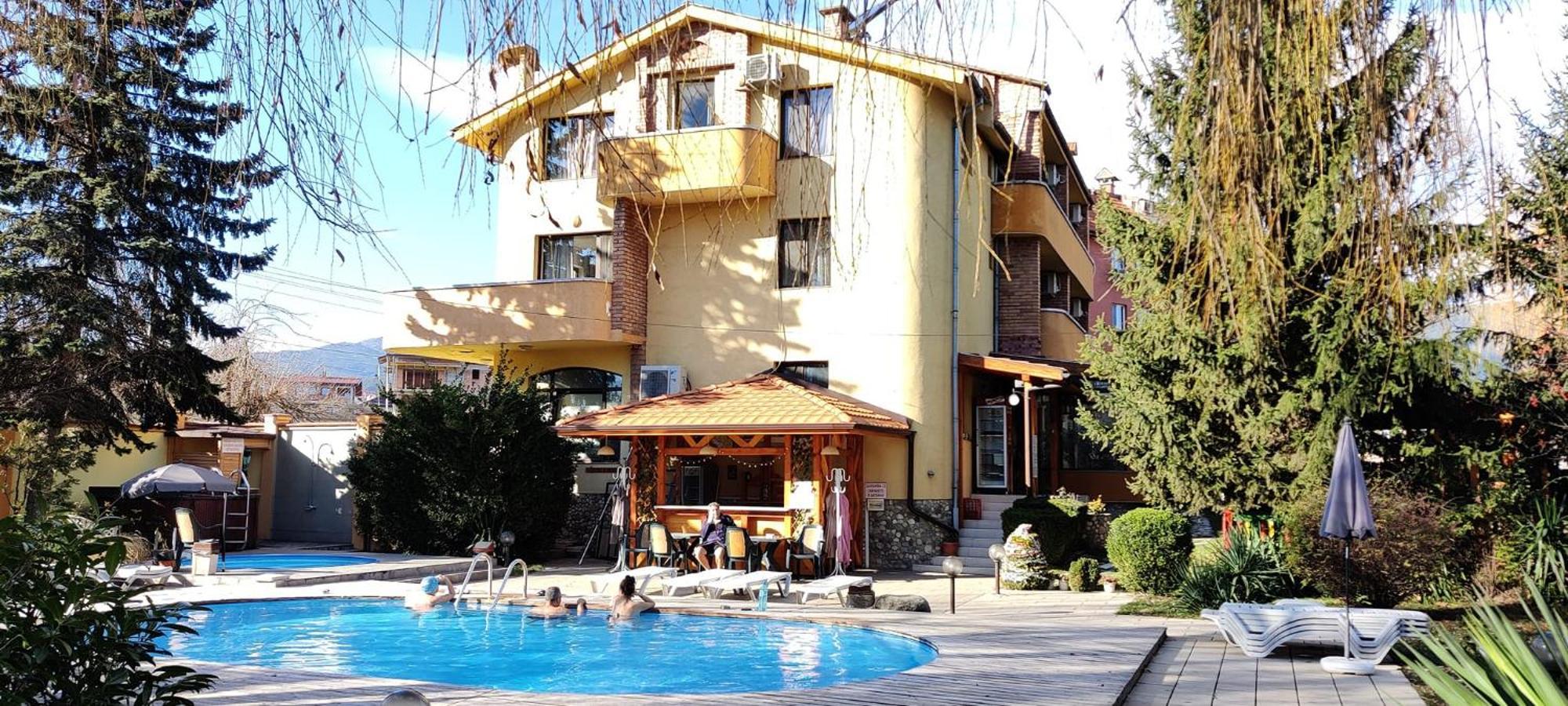 Family Hotel IV เวลินกราด ภายนอก รูปภาพ