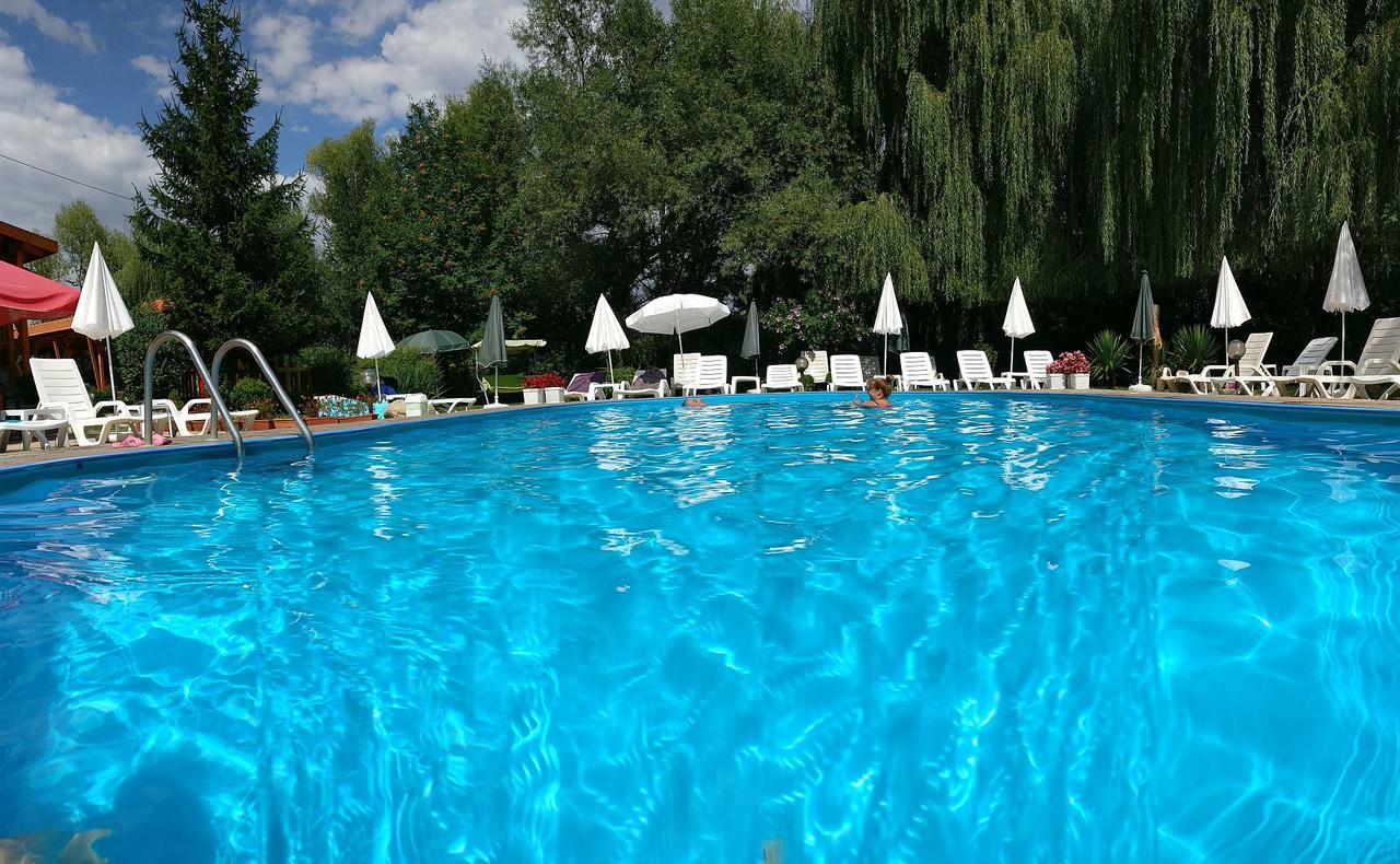 Family Hotel IV เวลินกราด ภายนอก รูปภาพ